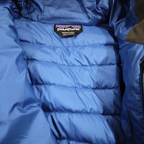 Patagonia Men's Down Sweater Hoody
Size M - Picture 6 of 9
